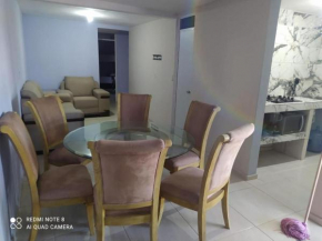 Departamento para grupos de 11 personas cerca de parque industrial